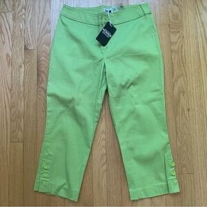 NWT Monroe & Main Lime Green Button Capri Pants Size 6